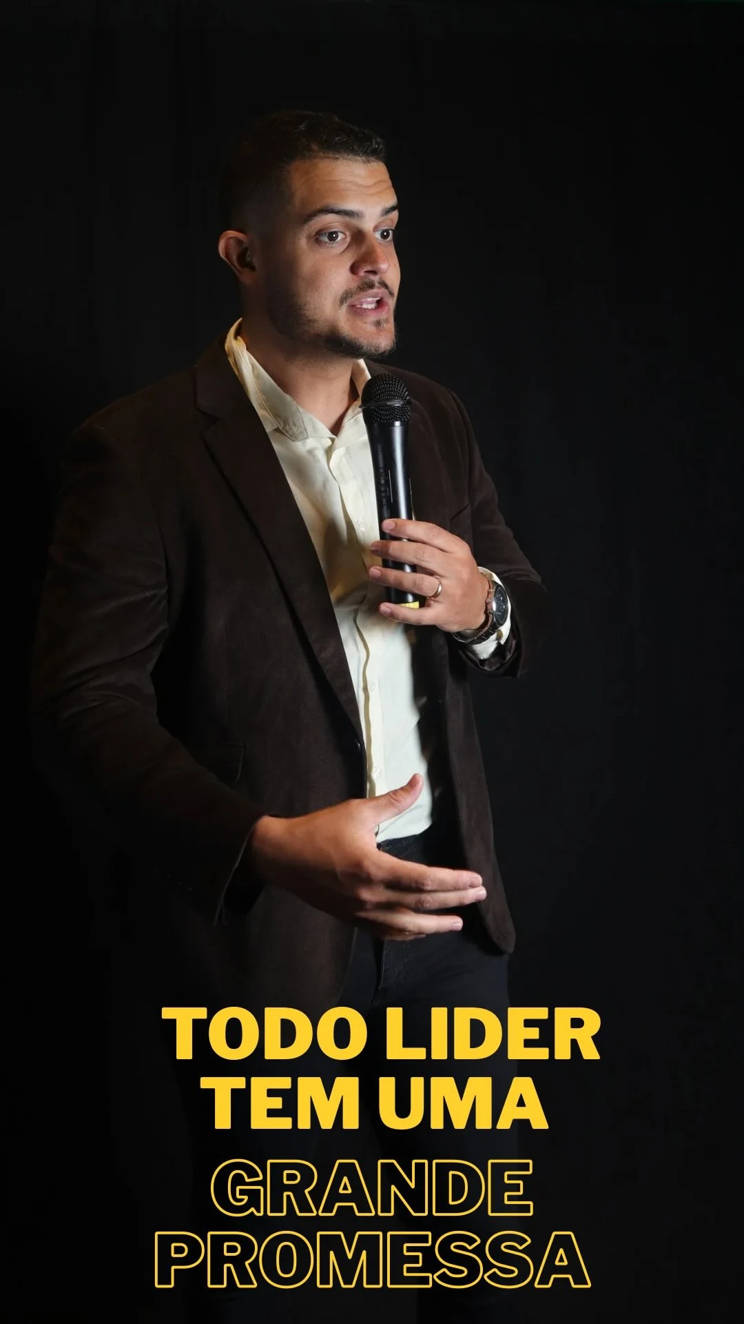 Felipe em palestra